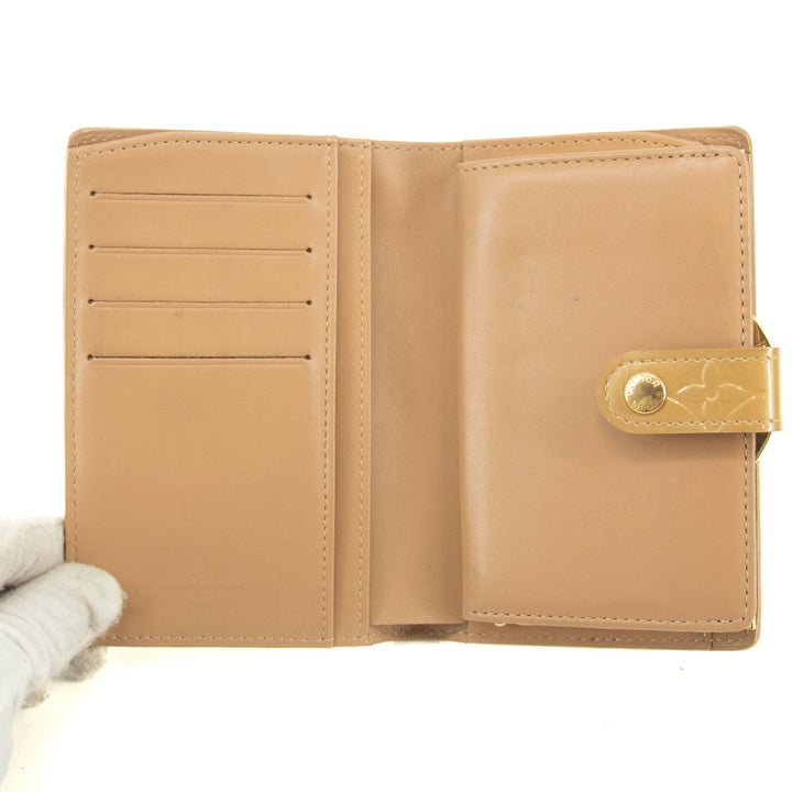 Louis Vuitton Beige Vernis Kisslock Wallet #3867