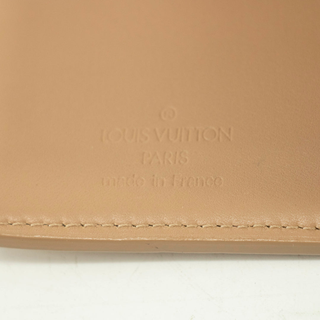 Louis Vuitton Beige Vernis Kisslock Wallet #3867