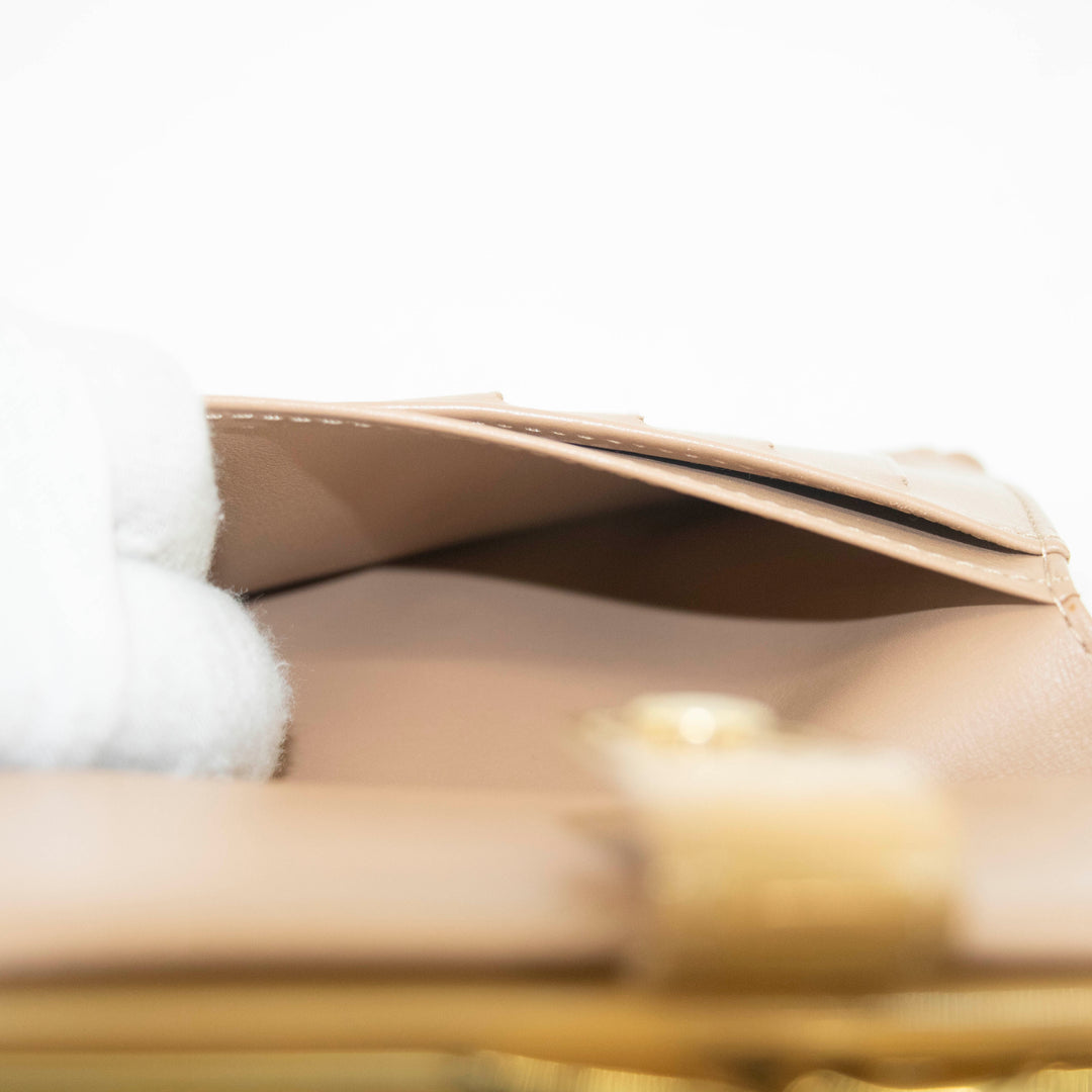 Louis Vuitton Beige Vernis Kisslock Wallet #3867