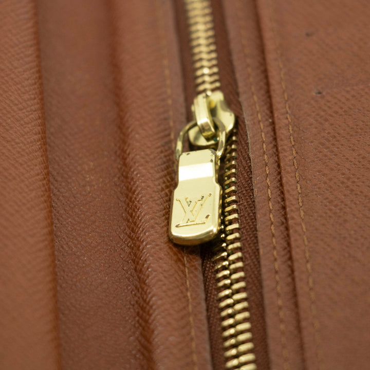Louis Vuitton Monogram Canvas Brown Kisslock Wallet #3909