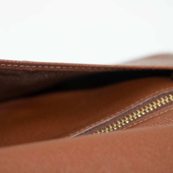 Louis Vuitton Monogram Canvas Brown Kisslock Wallet #3909