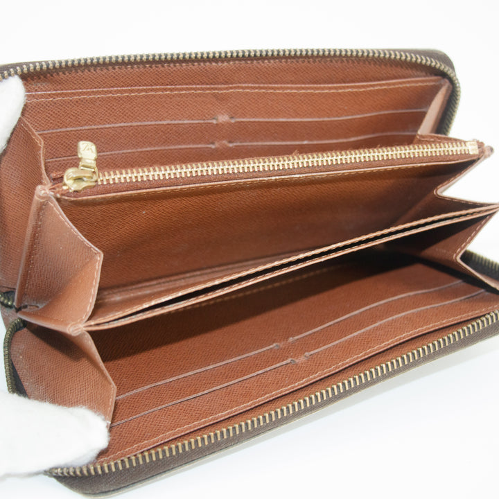 Louis Vuittion Monogram Canvas Zippy Wallet #5158